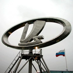 "АвтоВАЗ" будет выпускать... 20 моделей!