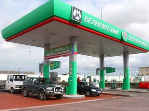 "Белнефтехим" ответил на коллективное обращение автомобилистов