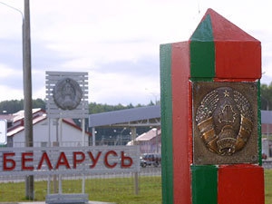 Для сокращения очередей на белорусско-литовской границе усилены смены таможенников