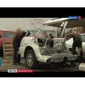 Главный гаишник Приморья едва не задавил журналиста. ВИДЕО