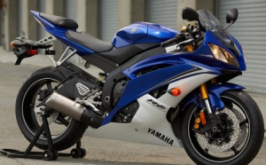 Краткий обзор Yamaha R6 2010 ( Видео )