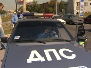 Трое пытались скрыться от ГАИ, а после полезли в драку с инспекторами