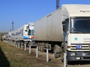 В Барановичском районе обворовали две фуры