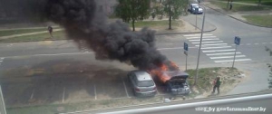 В Заславле горели два легковых автомобиля